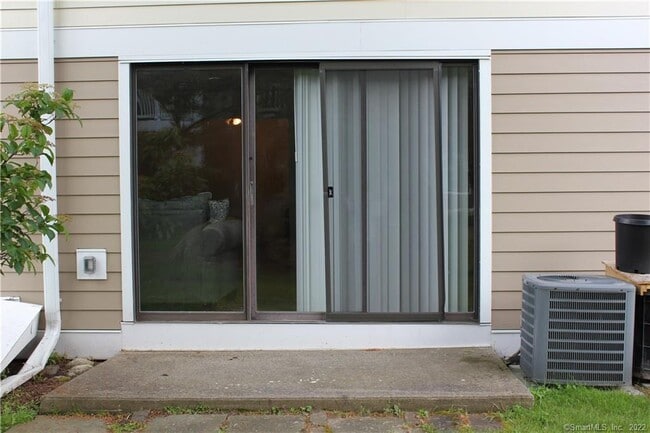 Building Photo - 38 Olcott Way