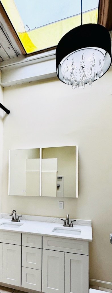 Building Photo - 595 Mineral Spring Ave