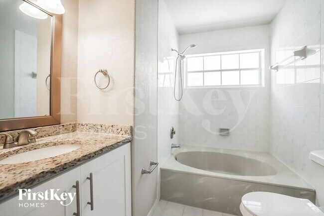 Building Photo - 15132 Northwest 89th Place