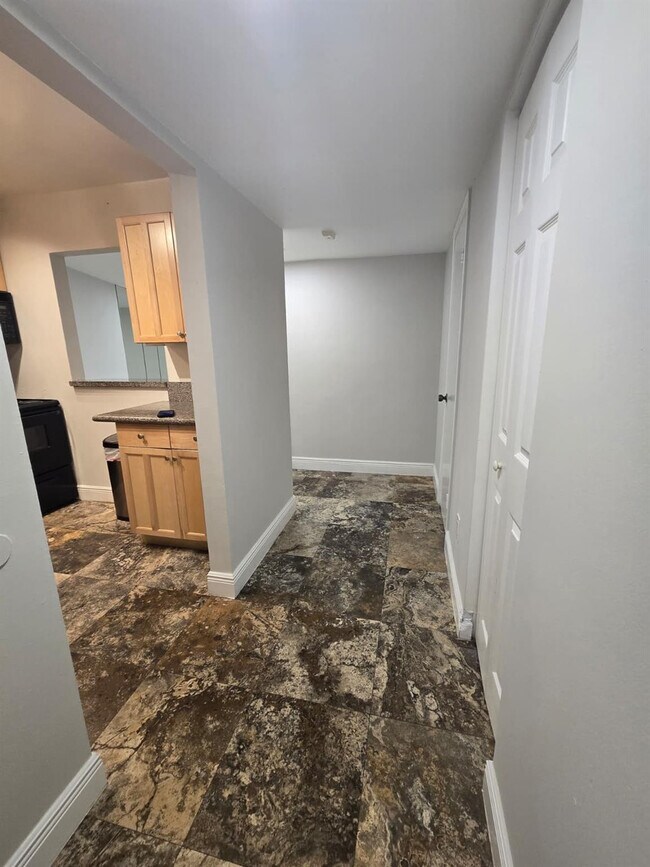 Building Photo - 4121 Stirling Rd