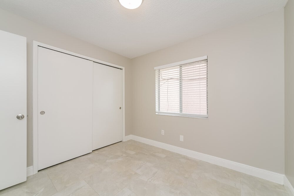 Building Photo - 3051 Bloomsbury Dr