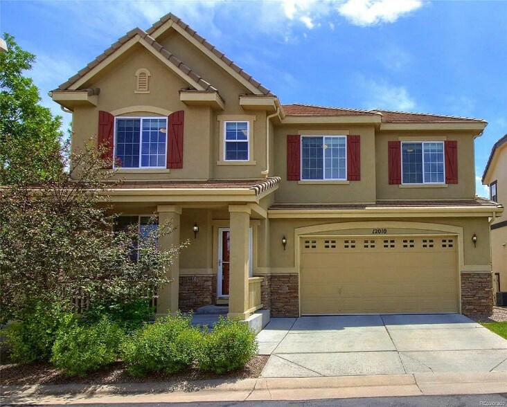 Primary Photo - 12010 E Lake Cir