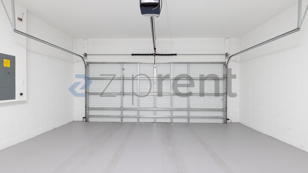 Building Photo - 7104 N Maltese Dr