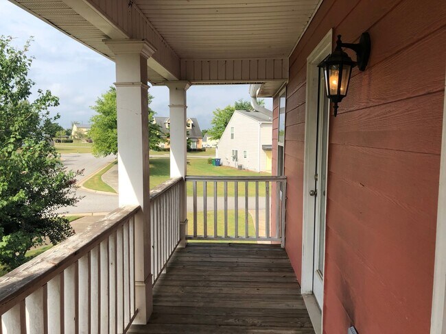 Building Photo - BRIDGEWATER HOME! PRE-LEASING FOR AUGUST 2026!