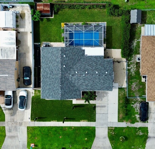 Primary Photo - Newly Remodeled 3/2 with Pool