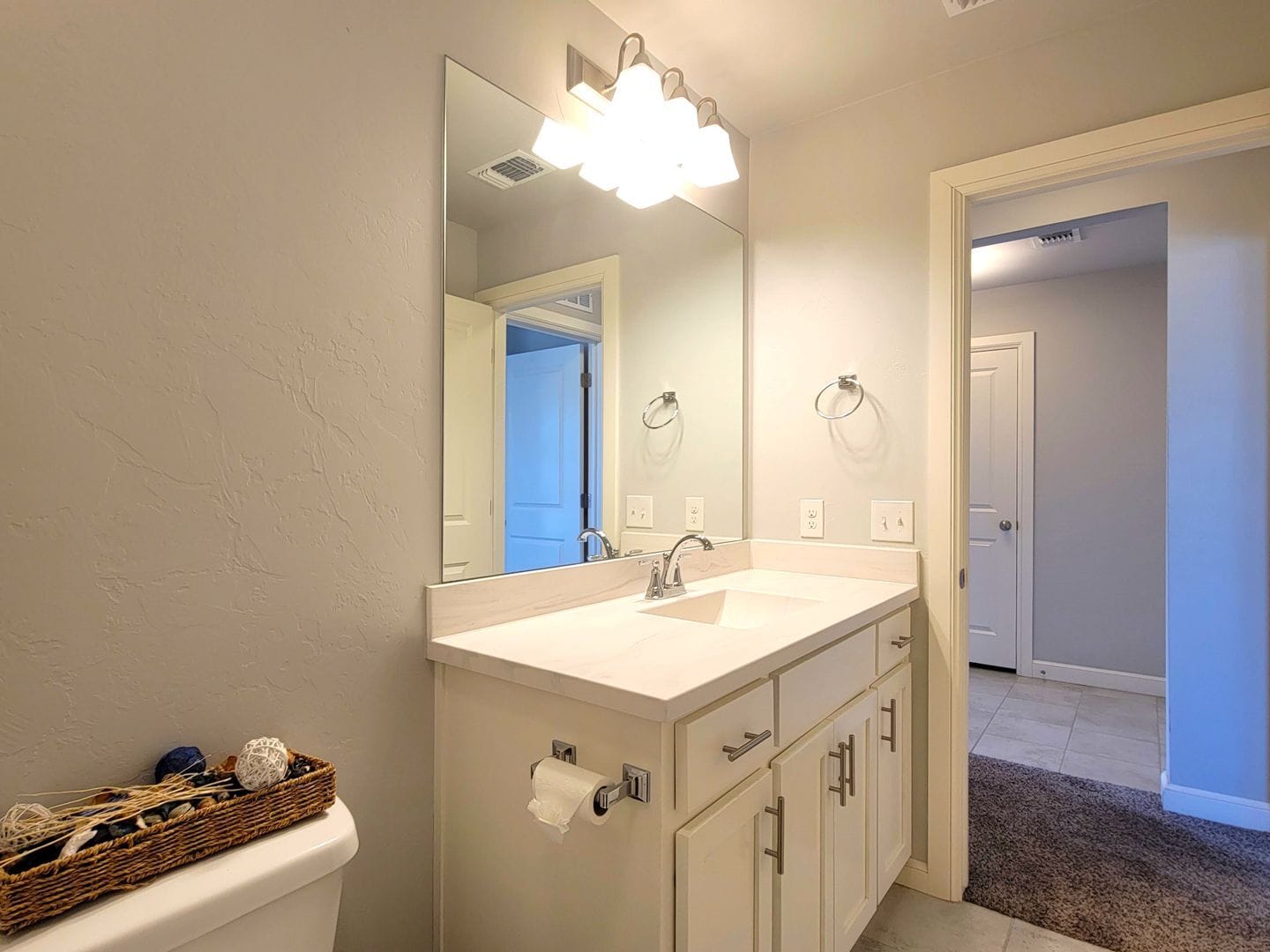 Building Photo - 18641 Cantar Dr