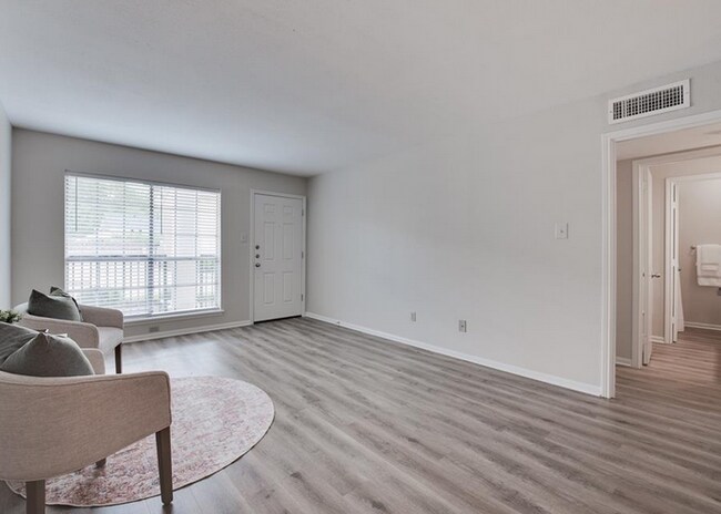 Building Photo - 14333 Memorial Dr