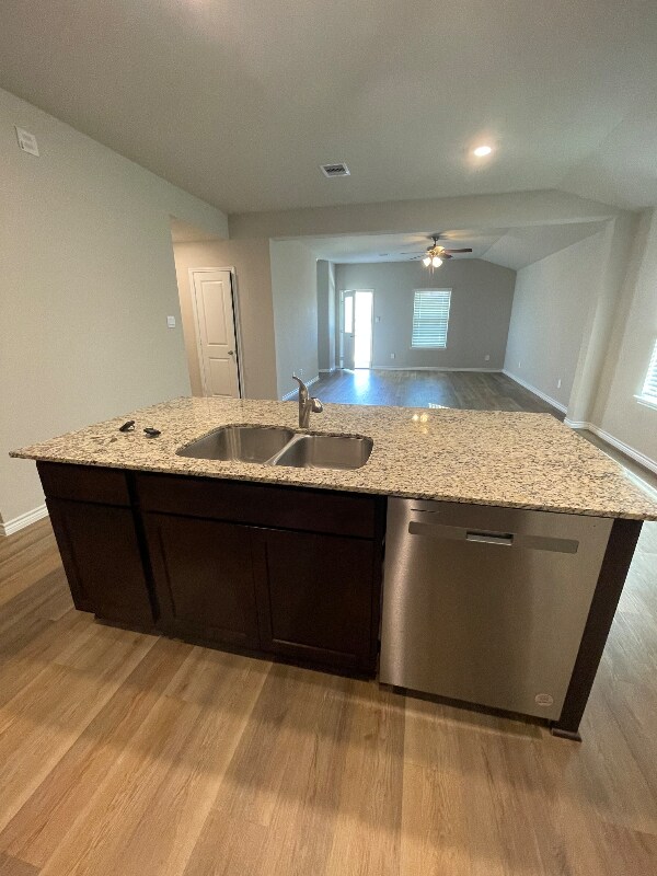 Building Photo - 1700 Robinson Dr