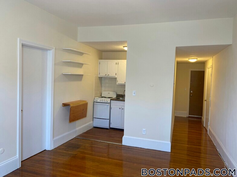 Building Photo - 1315 Commonwealth Avenue