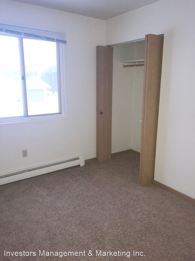 Building Photo - 2105 5th St NW