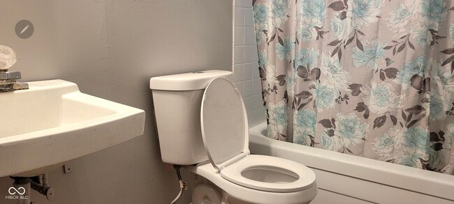 Building Photo - 10169 Penrith Dr