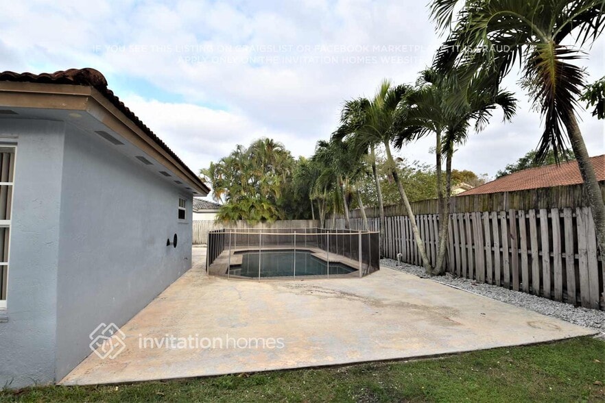 Building Photo - 15040 SW 178th Terrace