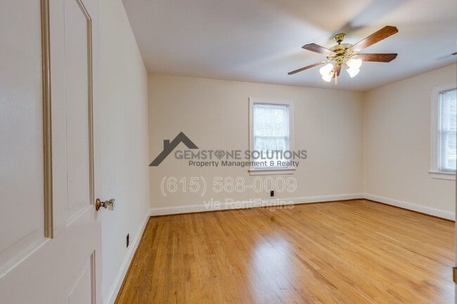 Building Photo - 715 Hillsboro Rd