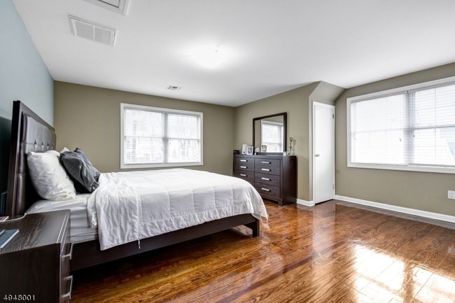 Building Photo - 221 Hillside Ave