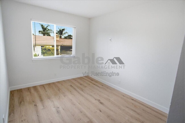 Building Photo - 31615 Hunter Ln