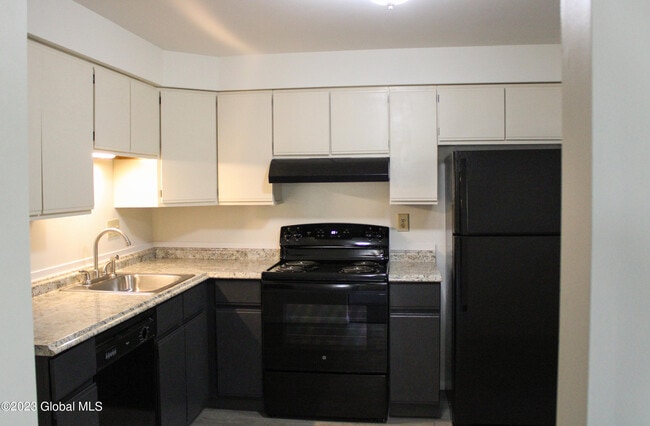 Building Photo - 2146 US-9