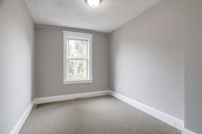 Building Photo - 2908 Oakley Ave