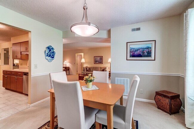 Dinning Room - 9728 Timberview Ct