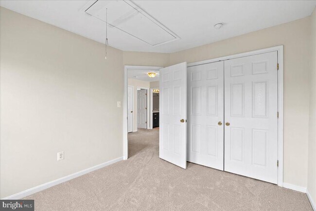 Building Photo - 14578 General Washington Dr