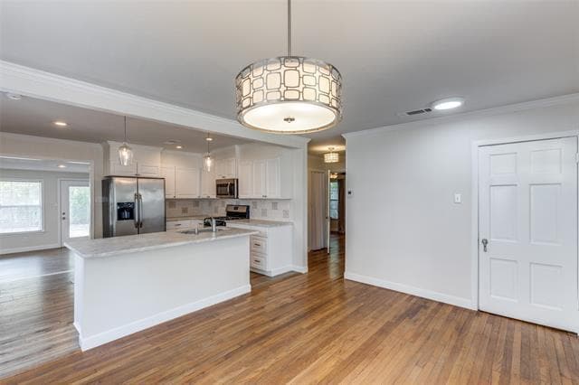 Building Photo - 852 Northwood Rd