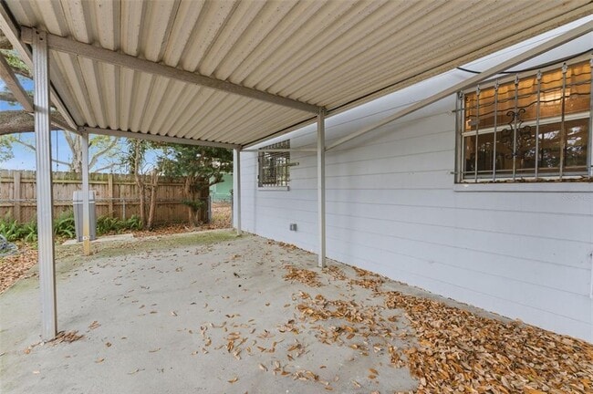 Building Photo - 2711 W Heiter St