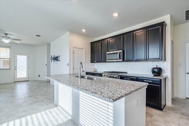 Building Photo - 101 Otella St