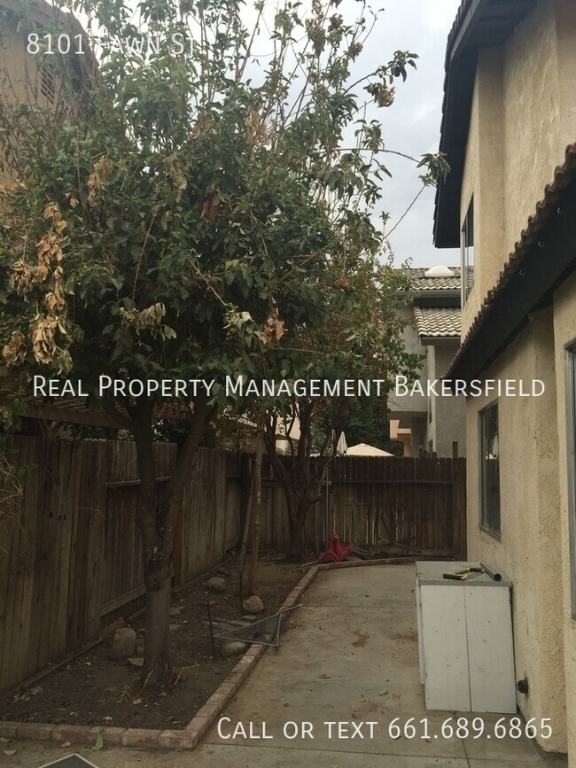 Building Photo - 8101 Fawn St