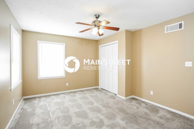 Building Photo - 3 Bedroom Pet-Friendly Home in Belton, MO with Main Street Renewal