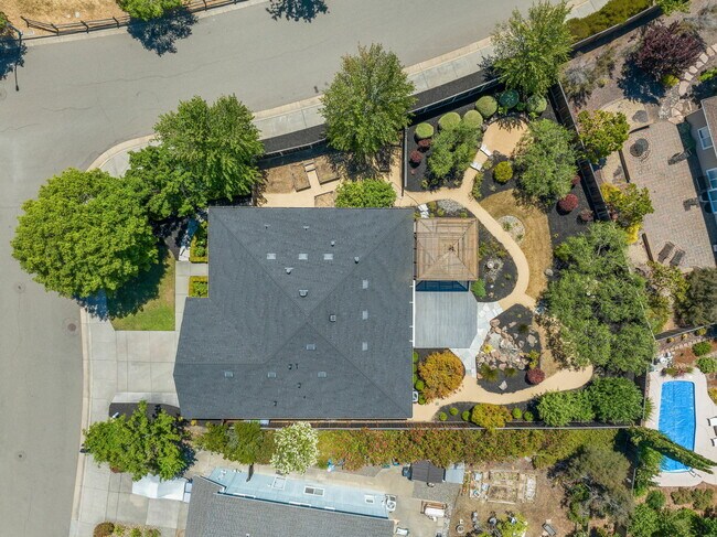 Building Photo - 300 Homewood Ct