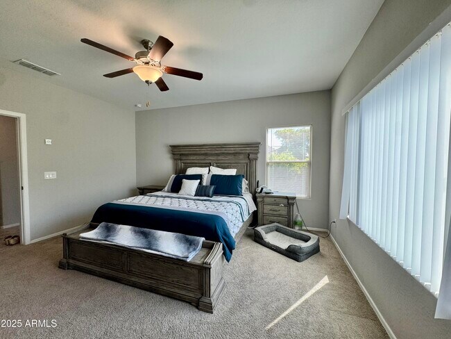 Building Photo - 25925 W Tonto Ln