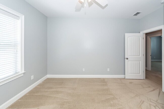Building Photo - 3437 Fairwater Pl