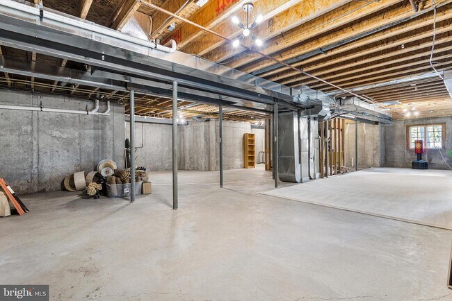 Building Photo - 3408 Goshen Rd