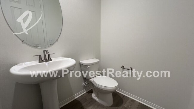Building Photo - 10258 Tamarisk Ave