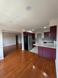 Building Photo - 1409 Green Hollow Dr