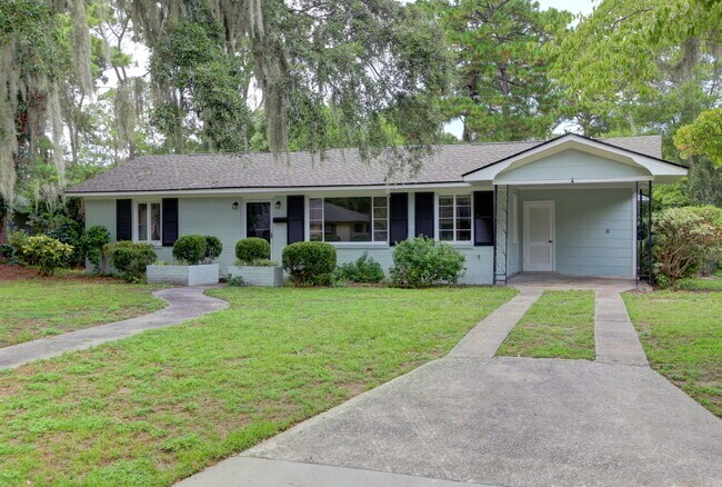 Building Photo - Daffin Park Area