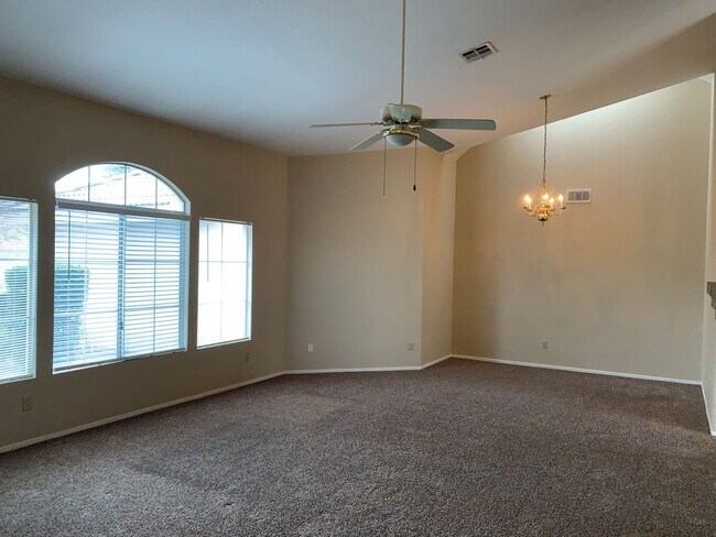 Building Photo - 8409 Tamworth St - SW - Beautiful 3 + Offi...