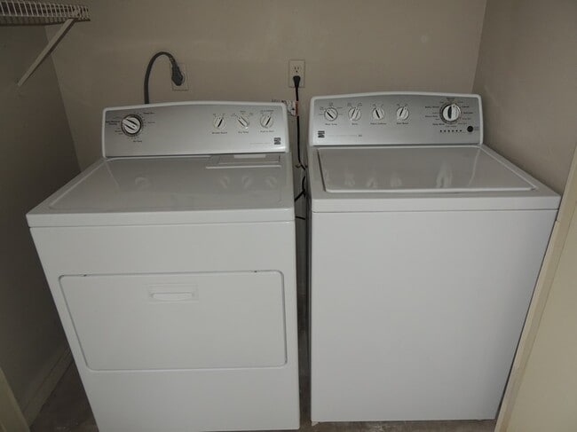 Building Photo - 11843 Braesview