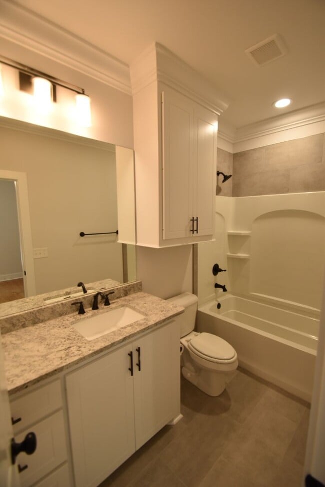 Building Photo - Beautiful 4 Bed 3 Bath home in Brandon!!