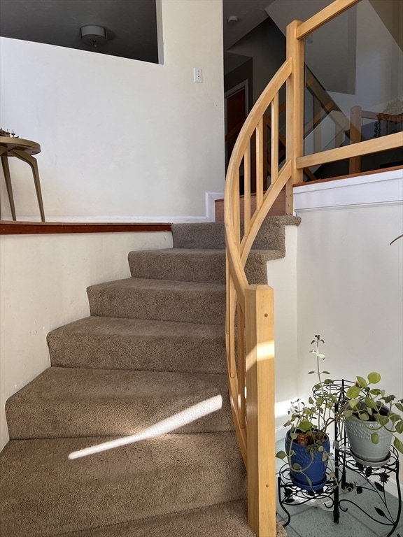 Building Photo - 227 Captain Eames Cir