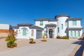 Building Photo - 864 Lemington St