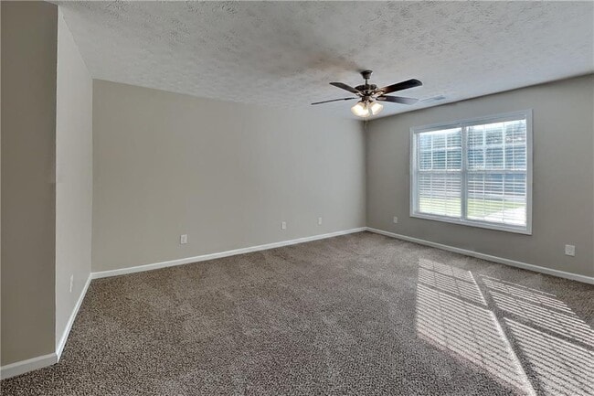 Building Photo - 7240 Coral Lake Dr