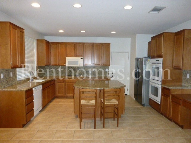 Building Photo - 3216 Canyon View Dr