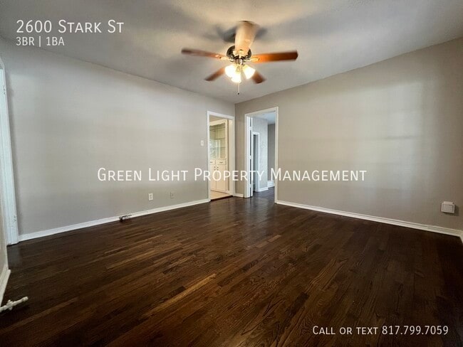 Building Photo - 2600 Stark St