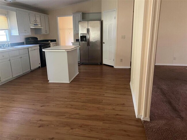 Building Photo - 4449 Grand Oaks Dr