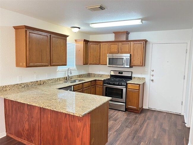 Building Photo - 107 Hague St