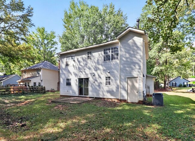 Building Photo - 7116 Markway Dr