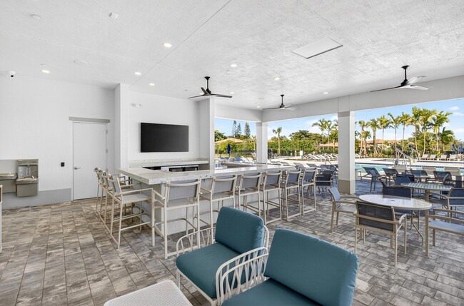 Building Photo - 5908 Via Delray Blvd