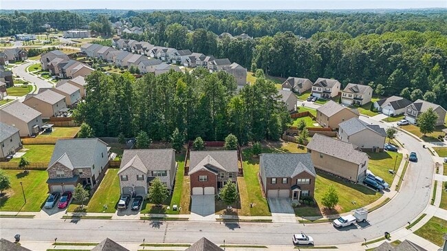 Building Photo - 462 Fredrick Dr