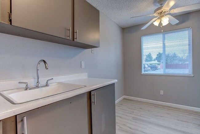 Building Photo - Cozy Studio Apartment — The Perfect Place to Call Home! Enjoy 1 Month FREE Rent!