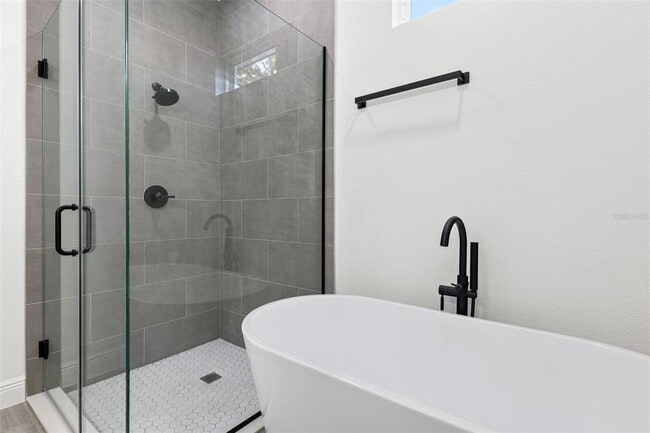 Building Photo - 1771 Roseberry Ln